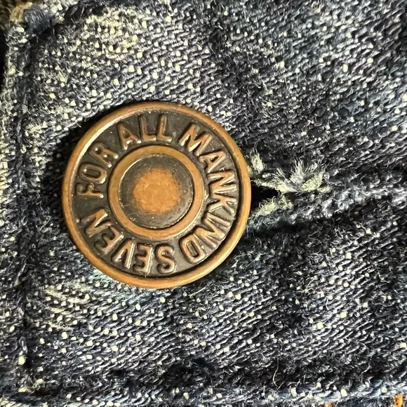 7 for all Mankind Flair Denim Jean with “A” embroidered pocket size 27 - Picture 16 of 17